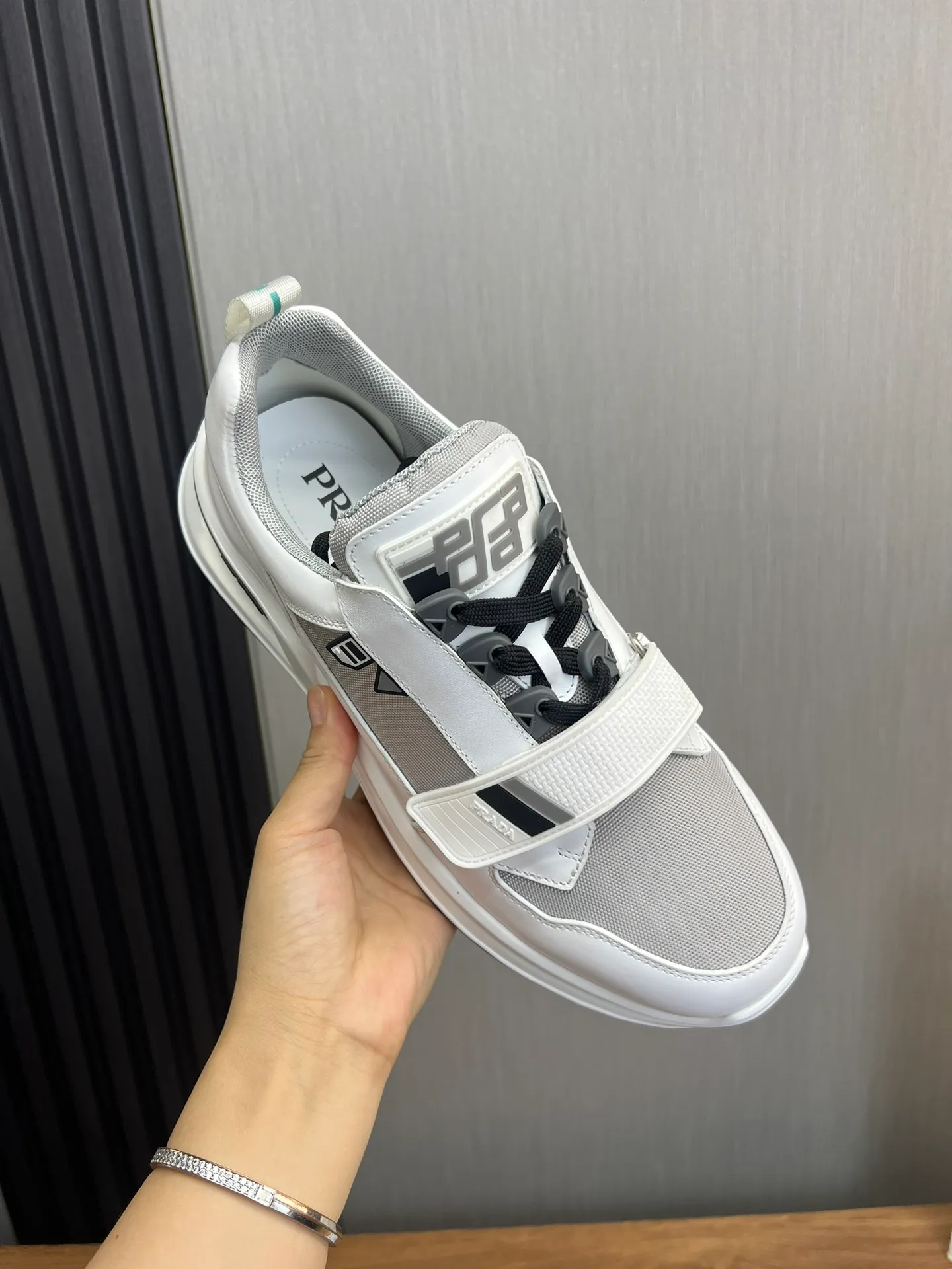 Men's shoes 💰620💰 [PRADA] Men's shoes are popular in the counter, official website is synchronized, high-quality shipments ✔️Original cowhide stitching mesh + cowhide lining, 1🆚1 replica, original original bottom, 38-45 (45 customized, non-refundable)